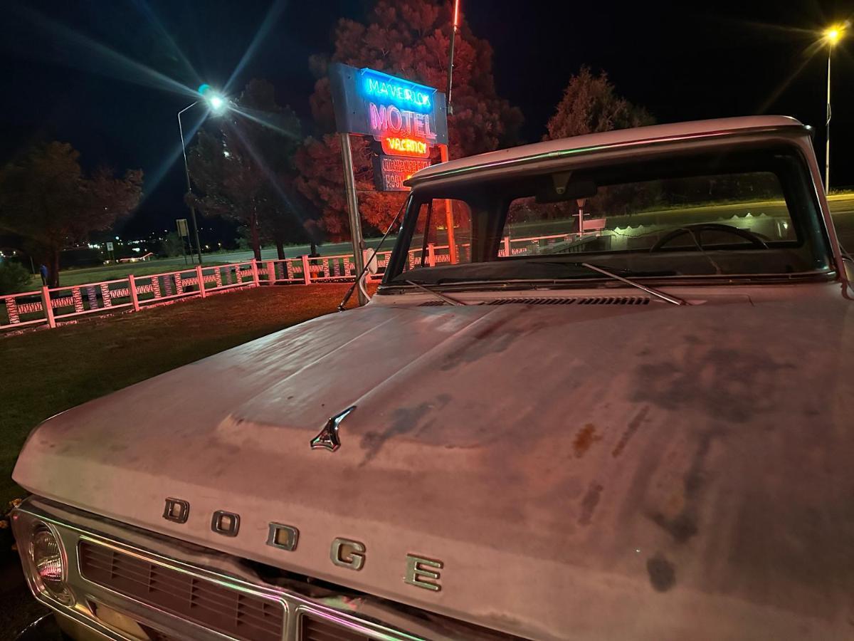 Maverick Motel Raton Exterior photo